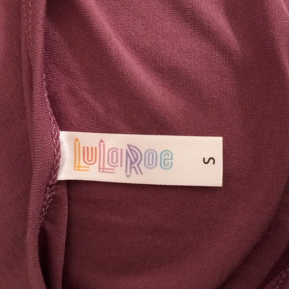 LuLaRoe S Classic T Tee Shirt NWT Purple Hi-Low - Picture 7 of 8